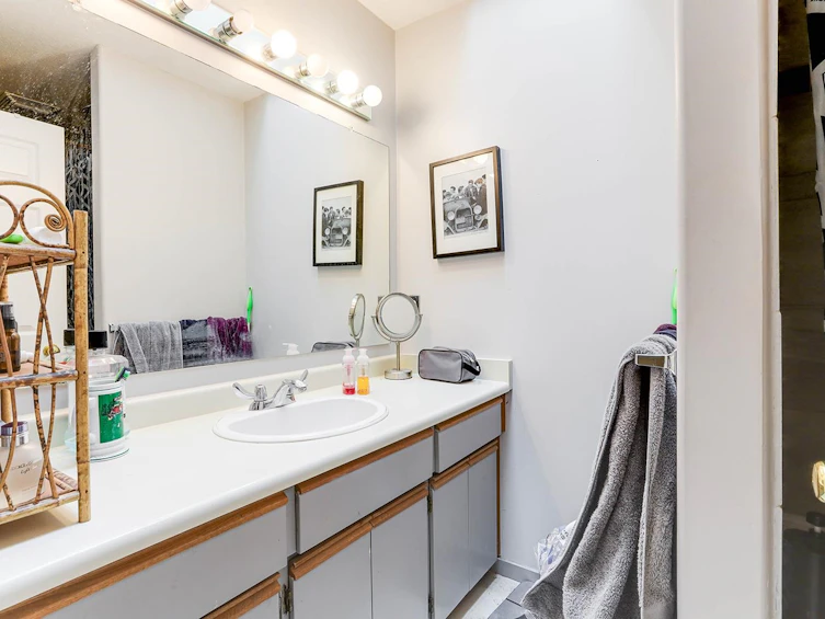 17432 61a Avenue, Surrey, BC, V3S 6Y2 - 19