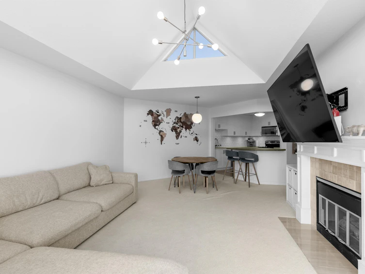 301-8611 Ackroyd Road, Richmond, BC, V6X 3P4 - 5