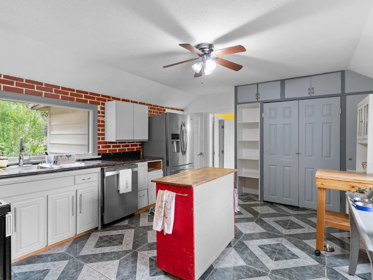 33861 Prentis Avenue, Mission, BC, V2V 2J7 - 11