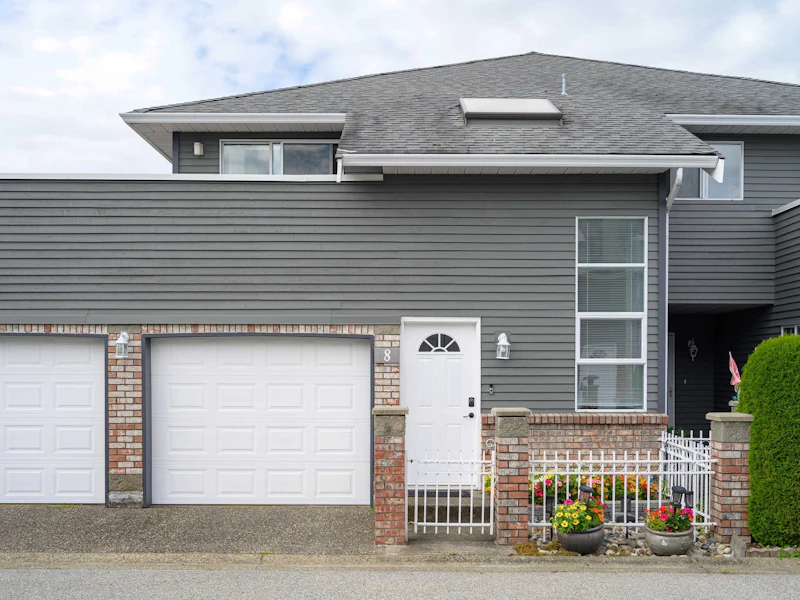 8 - 6380 48a Avenue, Delta BC V4K 4W3