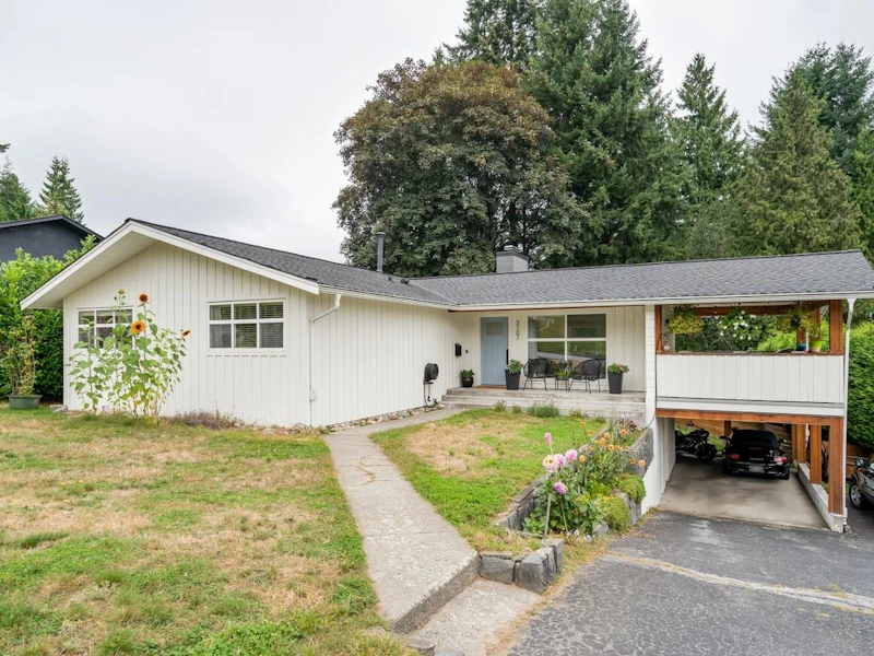 3107 Daybreak Avenue, Coquitlam BC V3C 2G5