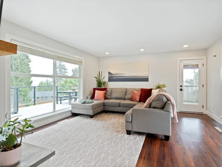 3107 Daybreak Avenue, Coquitlam, BC, V3C 2G5 - 4