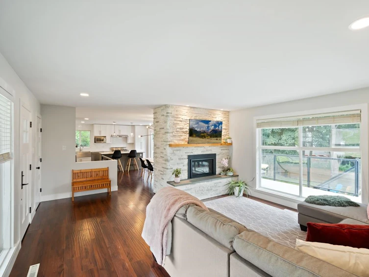 3107 Daybreak Avenue, Coquitlam, BC, V3C 2G5 - 5