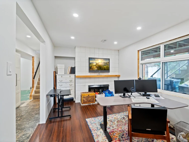 3107 Daybreak Avenue, Coquitlam, BC, V3C 2G5 - 32
