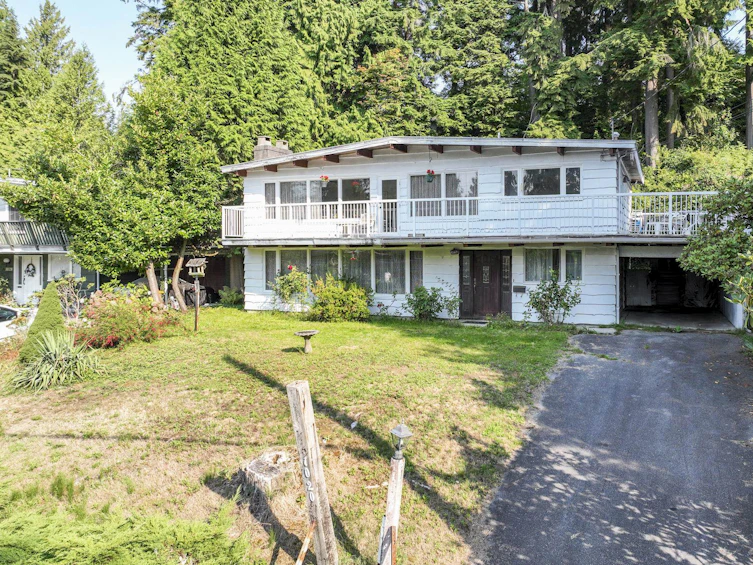 1020 Clements Avenue, North Vancouver, BC, V7R 2L4 - 5