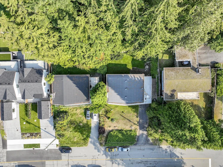 1020 Clements Avenue, North Vancouver, BC, V7R 2L4 - 9
