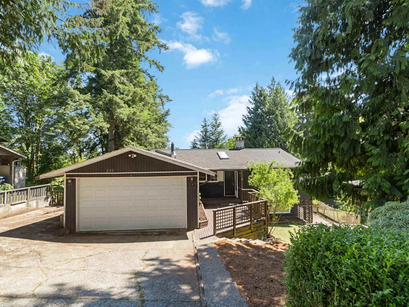 248 College Park Way, Port Moody BC V3H 1S6