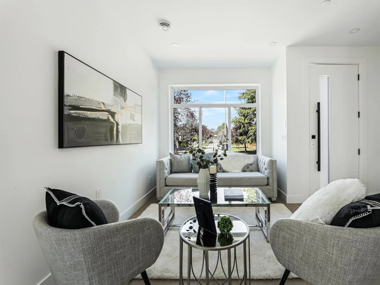 2264 Newport Avenue, Vancouver, BC, V5P 2J2 - 2