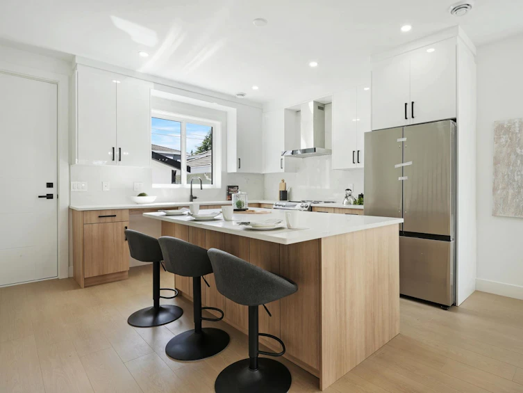 2264 Newport Avenue, Vancouver, BC, V5P 2J2 - 7