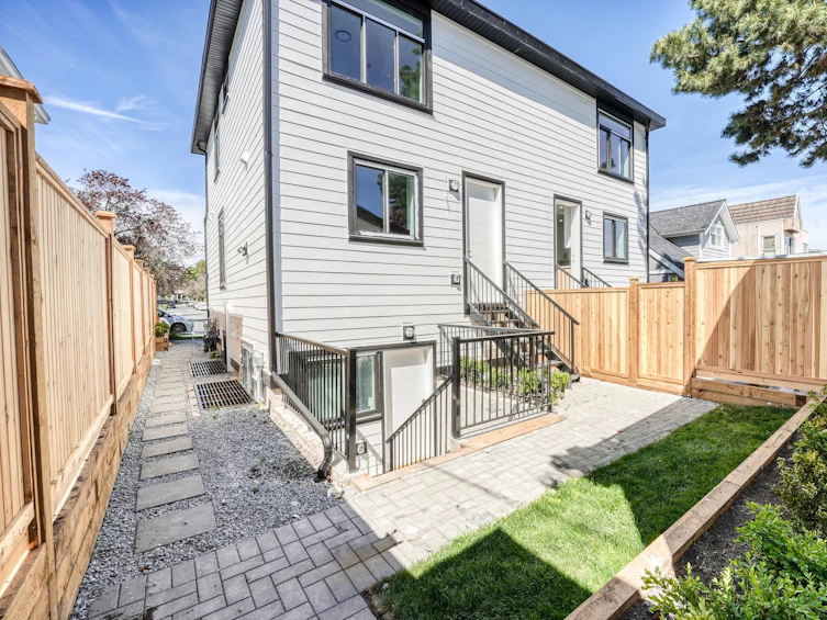 2264 Newport Avenue, Vancouver, BC, V5P 2J2 - 19
