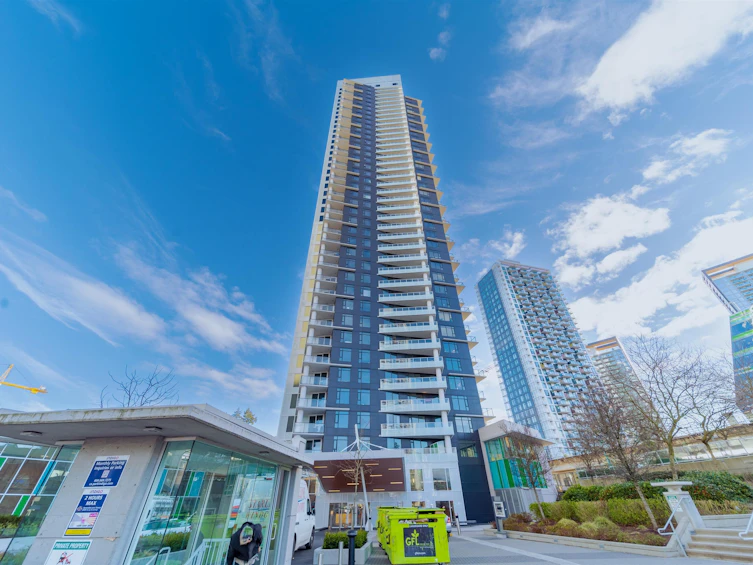2611-9887 Whalley Boulevard, Surrey, BC, V3T 0P4