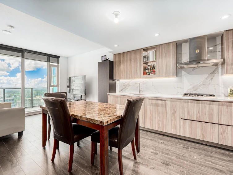 2611-9887 Whalley Boulevard, Surrey, BC, V3T 0P4 - 11