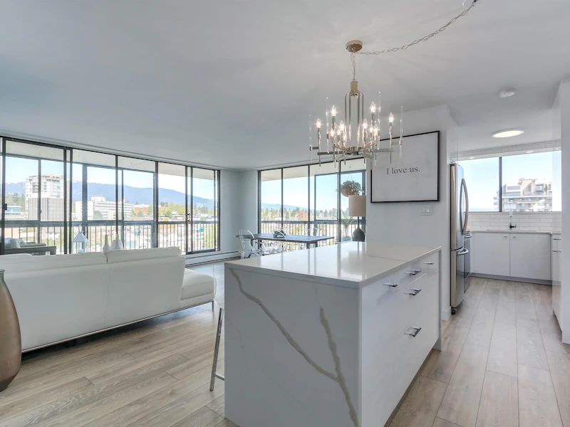 1401 - 114 W Keith Road, North Vancouver BC V7M 3C9