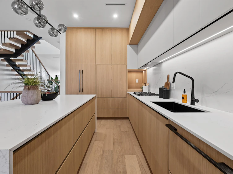 366 E Keith Road, North Vancouver, BC, V7L 1V7 - 5