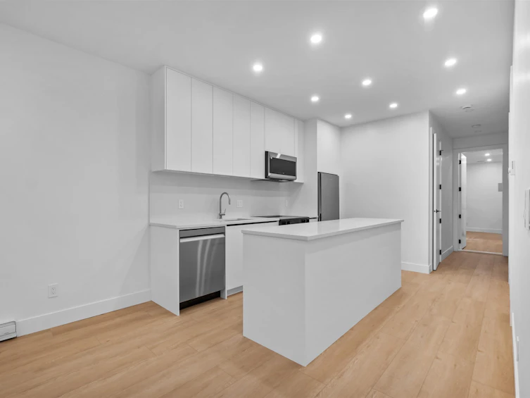 366 E Keith Road, North Vancouver, BC, V7L 1V7 - 26