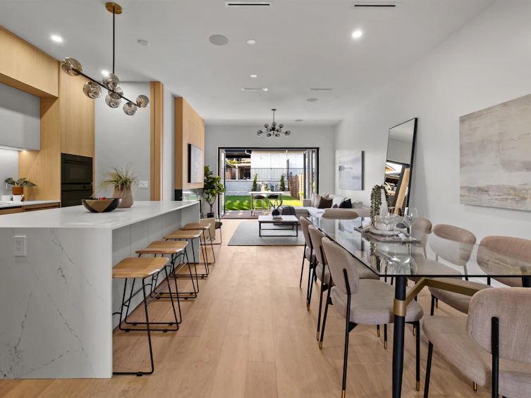 366 E Keith Road, North Vancouver, BC, V7L 1V7 - 13