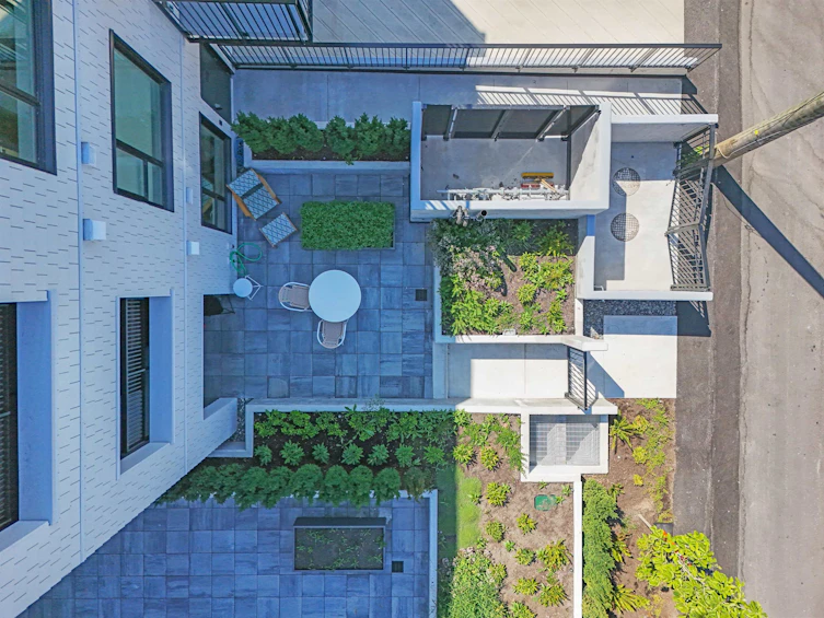 105-2235 E Broadway, Vancouver, BC, V5N 0J5 - 6