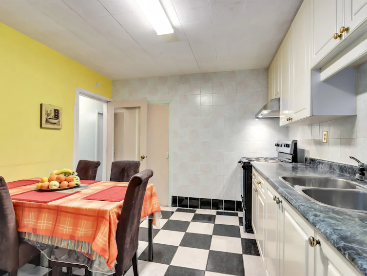 741 E 29th Avenue, Vancouver, BC, V5V 2S2 - 12