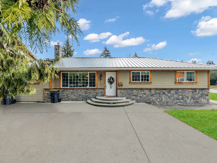 3624 Flint Street, Port Coquitlam, BC, V3B 4J8 - 2