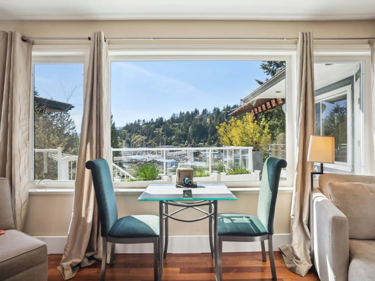 5755 Telegraph Trail, West Vancouver, BC, V7W 1R3 - 5