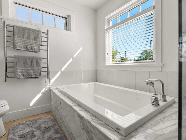2876 West 42nd Avenue, Vancouver, BC, V6N 3G6 - 32