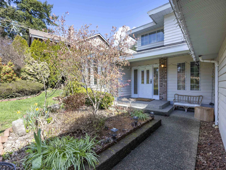 394 Hickey Drive, Coquitlam, BC, V3K 6C6 - 2