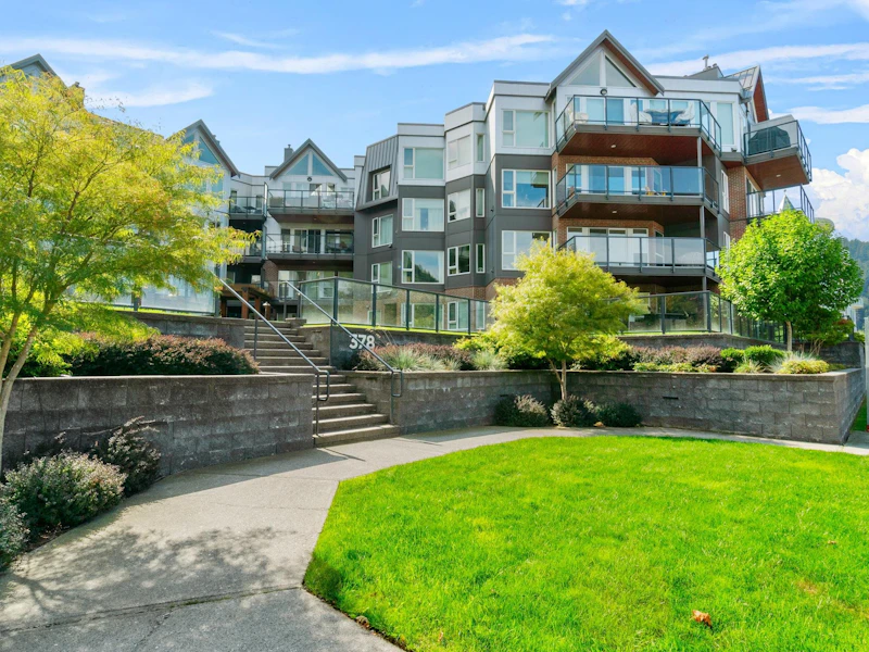 205 - 378 Esplanade Avenue, Harrison Hot Springs BC V0M 1A3