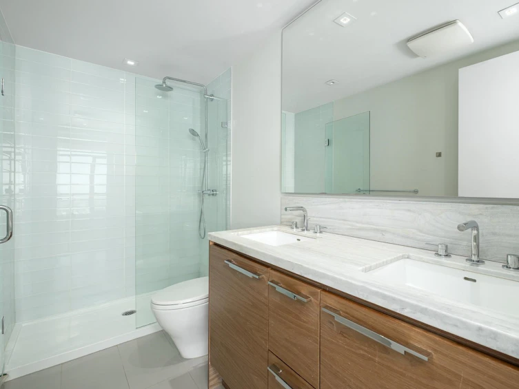 605-111 East 13th Street, North Vancouver, BC, V7L 0C7 - 23