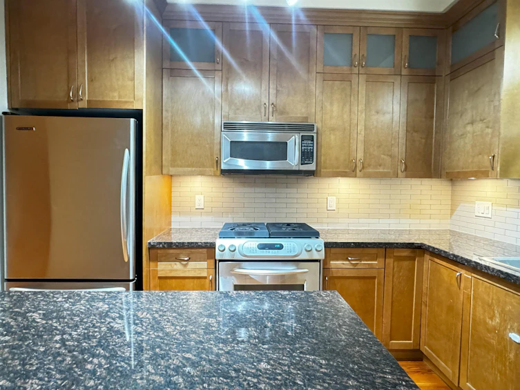 124-250 Salter Street, New Westminster, BC, V3M 0B7 - 5