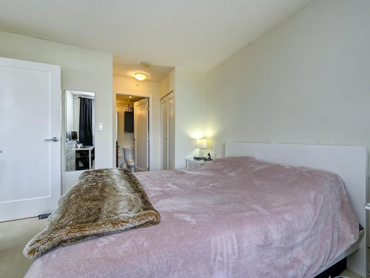 1207-1 Renaissance Square, New Westminster, BC, V3M 0B6 - 10