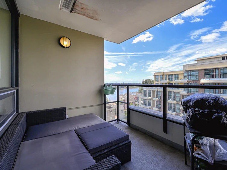1207-1 Renaissance Square, New Westminster, BC, V3M 0B6 - 17