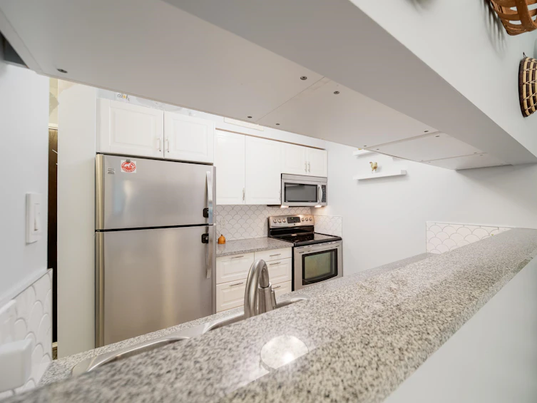 204-1550 Mariner Walk, Vancouver, BC, V6J 4X9 - 6