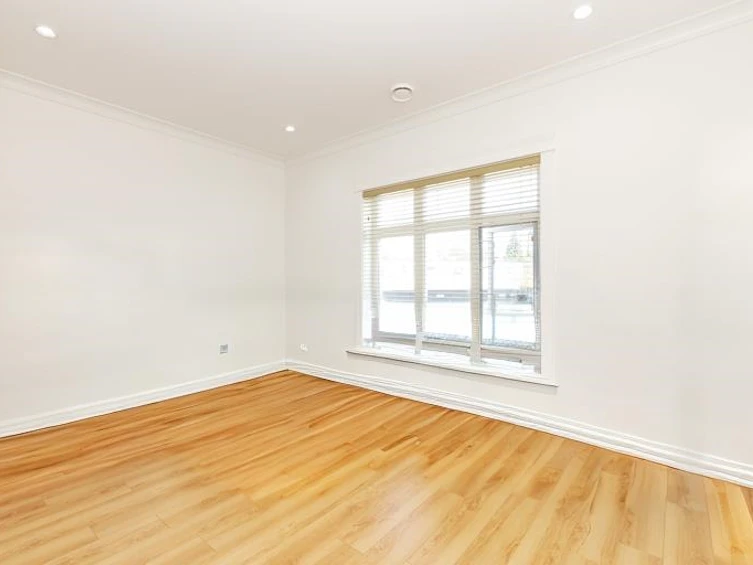4350 Miller Street, Vancouver, BC, V5N 4A2 - 16