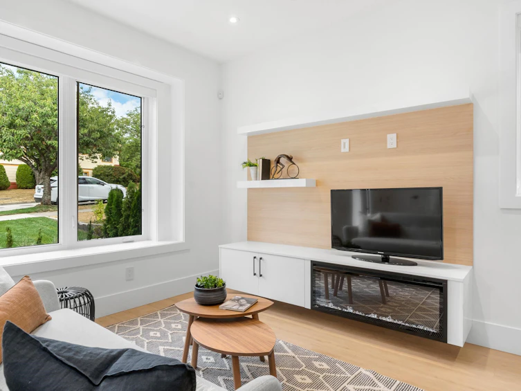 622 Slocan Street, Vancouver, BC, V5K 3X7 - 2