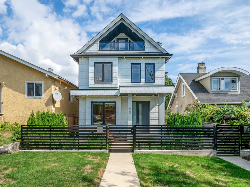 622 Slocan Street, Vancouver BC V5K 3X7