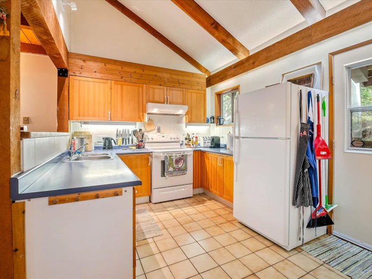 8349 Rainbow Drive, Whistler, BC, V8E 0G1 - 12