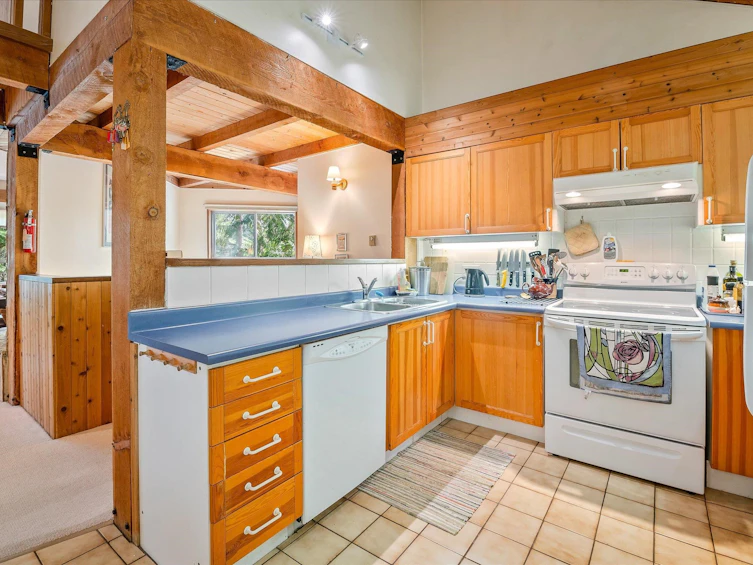 8349 Rainbow Drive, Whistler, BC, V8E 0G1 - 13