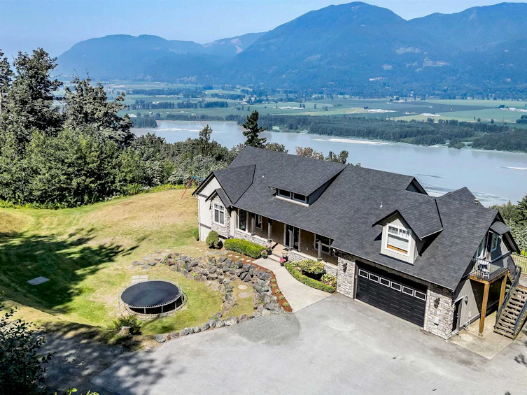 43296 Honeysuckle Drive, Chilliwack, BC, V2R 4A4