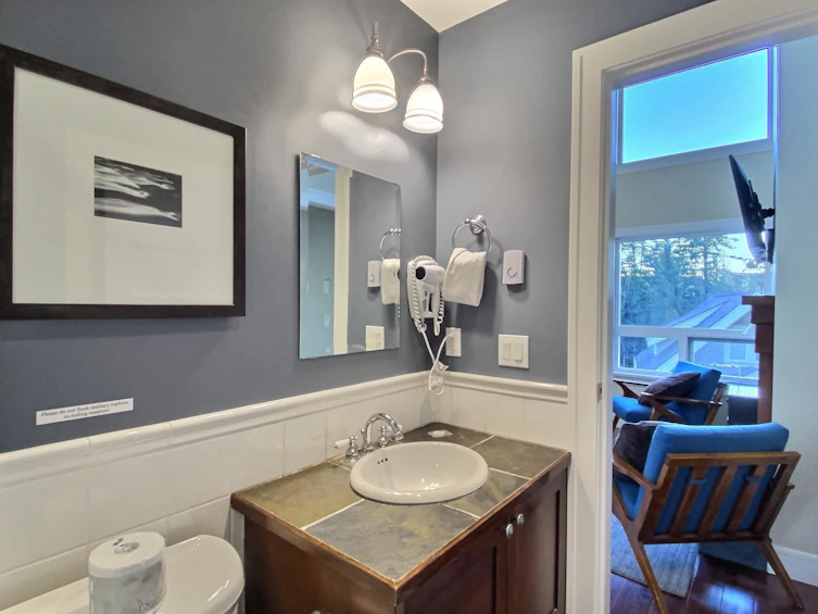 21C-2315 Mackinnon Road, Pender Island, BC, V0N 2M1 - 12