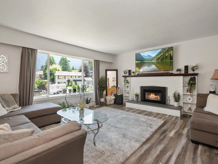 63777 Beech Avenue, Hope, BC, V0X 1L2 - 11