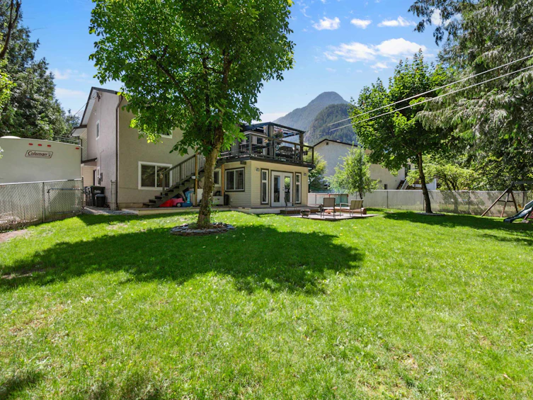 63777 Beech Avenue, Hope, BC, V0X 1L2 - 32