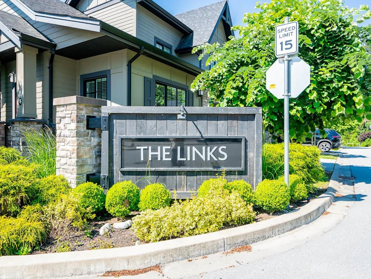 24-7979 152 Street, Surrey, BC, V3S 7S7