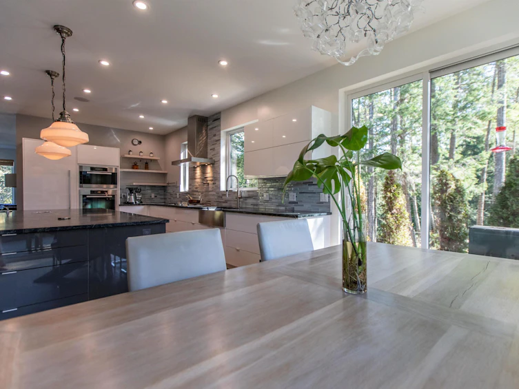 5433 Sans Souci Road, Halfmoon Bay, BC, V7Z 1B6 - 9