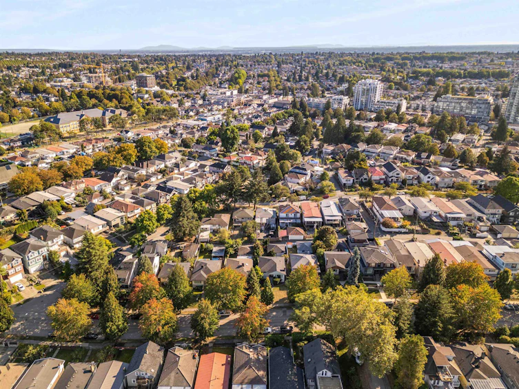 2528 E 29th Avenue, Vancouver, BC, V5R 1V1 - 14