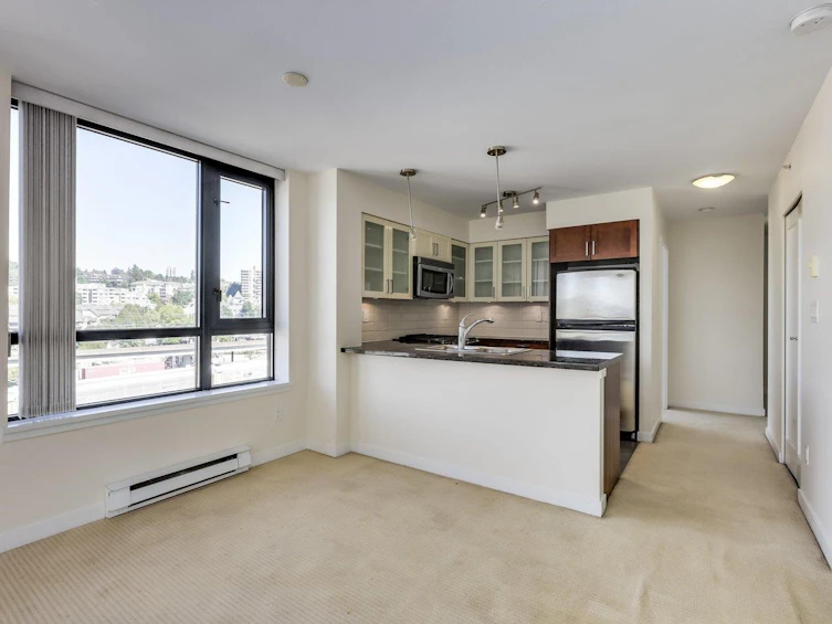 607-1 Renaissance Square, New Westminster, BC, V3M 0B6 - 10