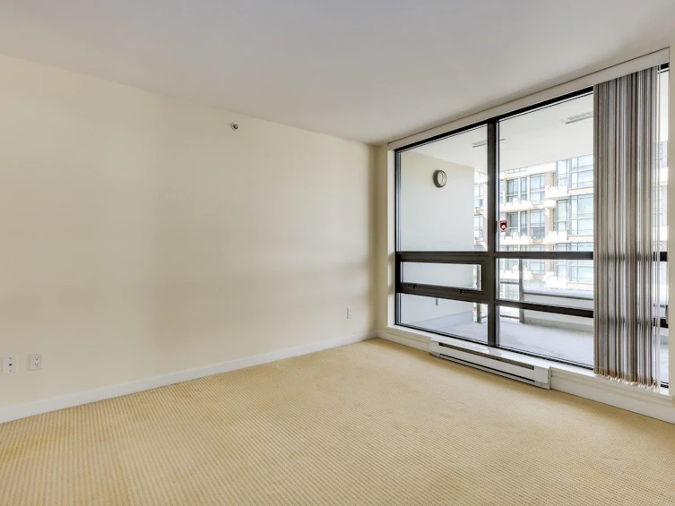607-1 Renaissance Square, New Westminster, BC, V3M 0B6 - 11