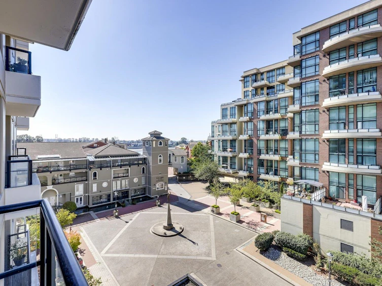 607-1 Renaissance Square, New Westminster, BC, V3M 0B6 - 26