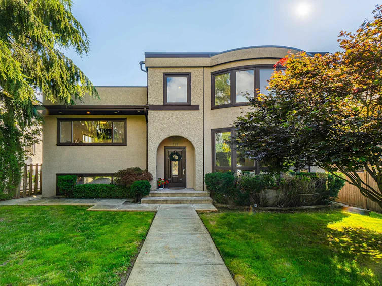 735 E 8th Street, North Vancouver, BC, V7L 2A1 - 2
