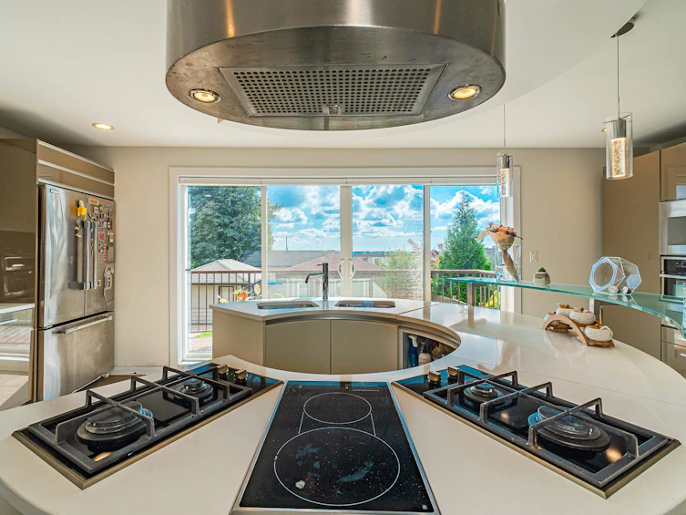 735 E 8th Street, North Vancouver, BC, V7L 2A1 - 11