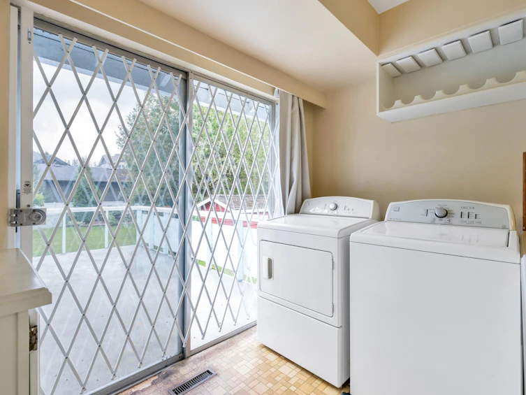 847 Gatensbury Street, Coquitlam, BC, V3J 5H6 - 12